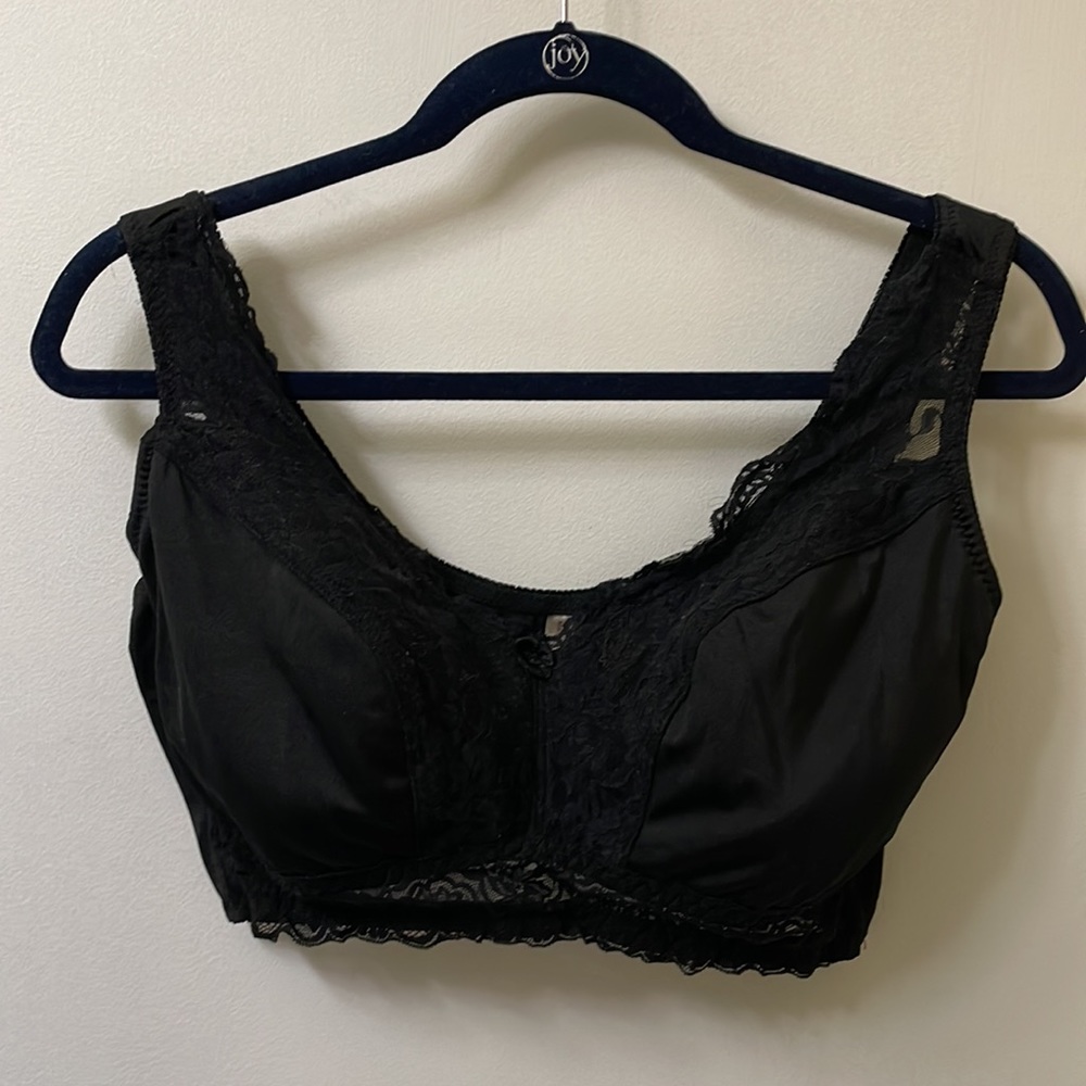 Rhonda Shear Nylon and Lace Black Bra Size 1X